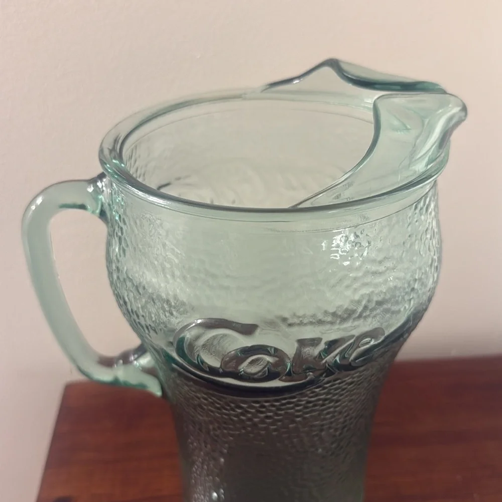 Vintage Coca Cola Coke Green Pebble Glass Pitcher Embossed 64 Oz Holds 2 Liters - Picture 3 of 10